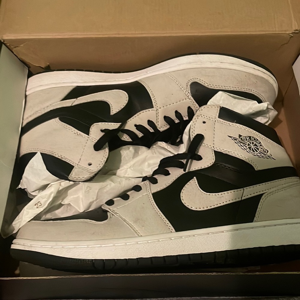 Jordan 1 Shadow